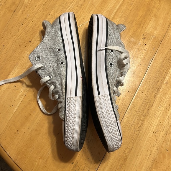 Converse gray low top sneakers - Picture 2 of 8